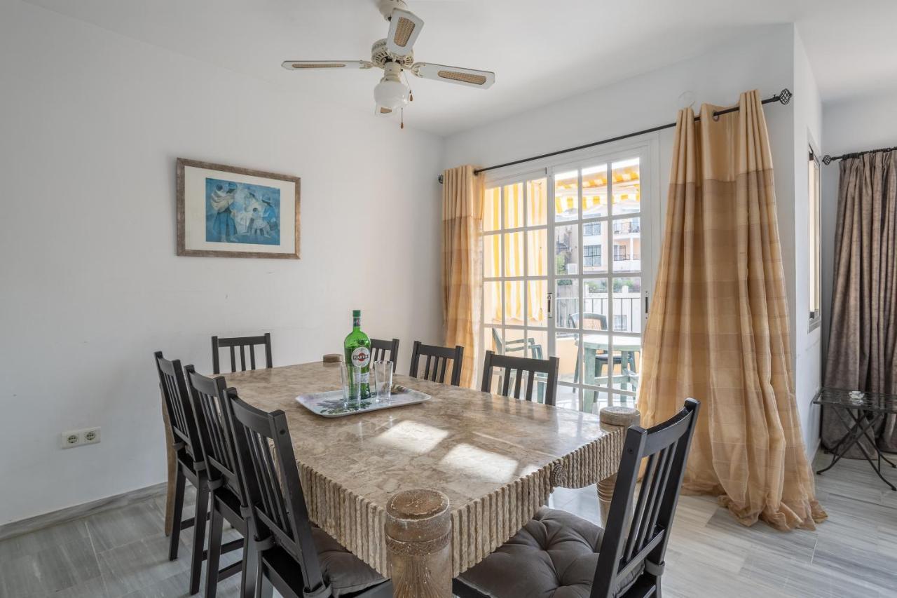 Las Flores 5 - Large Townhouse نيرخا المظهر الخارجي الصورة
