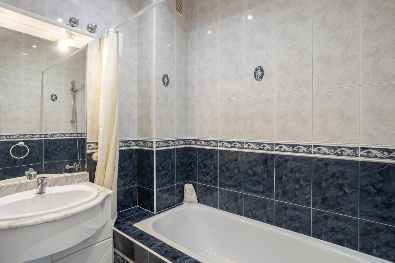 Las Flores 5 - Large Townhouse نيرخا المظهر الخارجي الصورة